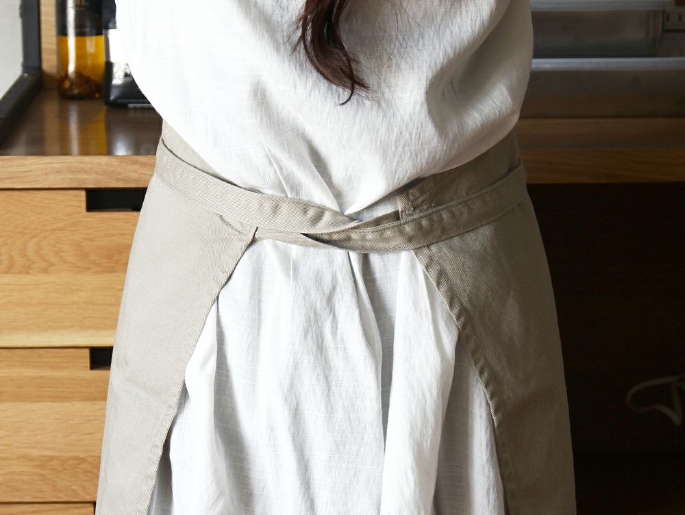 取扱終了]ナン・ポルテ ジッパー スリット エプロン | 家具