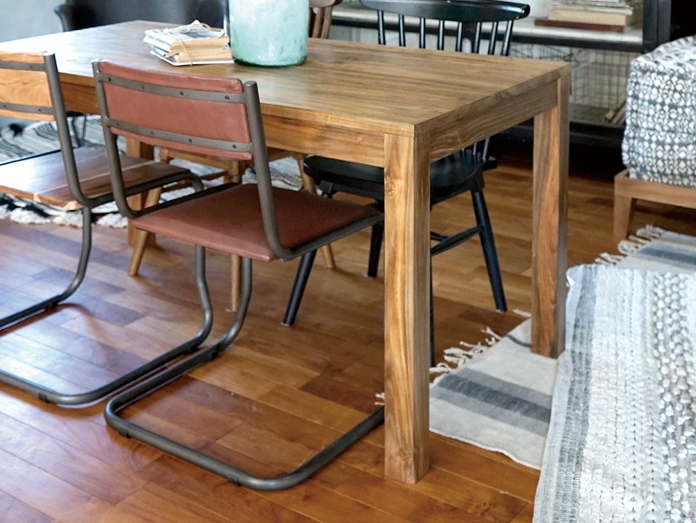 インノーチェ スプリング チェア ゴートレザー使用イメージ01