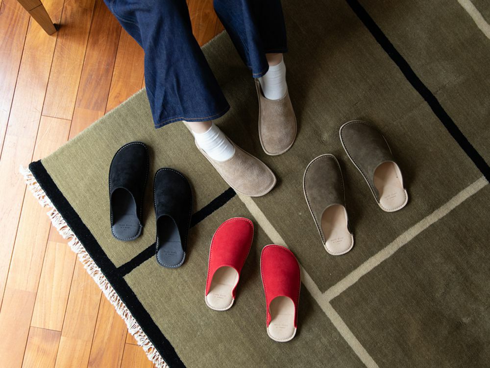 リーラ ベロア レザー スリッパ L