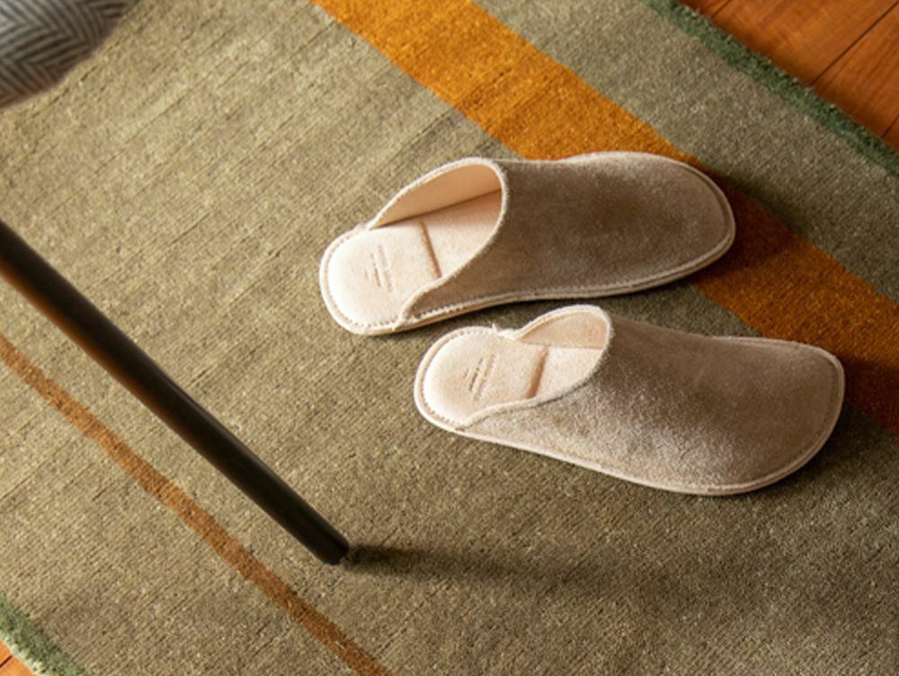 リーラ ベロア レザー スリッパ L | 家具・インテリア a.depeche