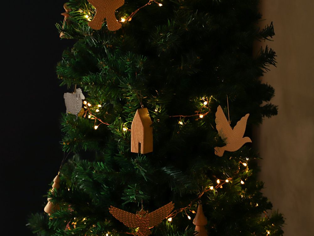 飾ったり添えたり エンボス ブリキオーナメント ハト L | 家具