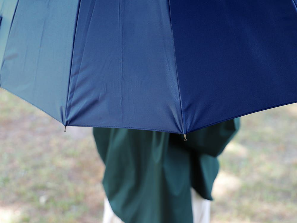 美品タグ付き　BALENCIAGA バレンシアガ　晴雨兼用長傘　木製アンブレラ 希少 BALENCIAGAバレンシアガ 長傘 総柄 ロゴ 雨傘 男女兼用
