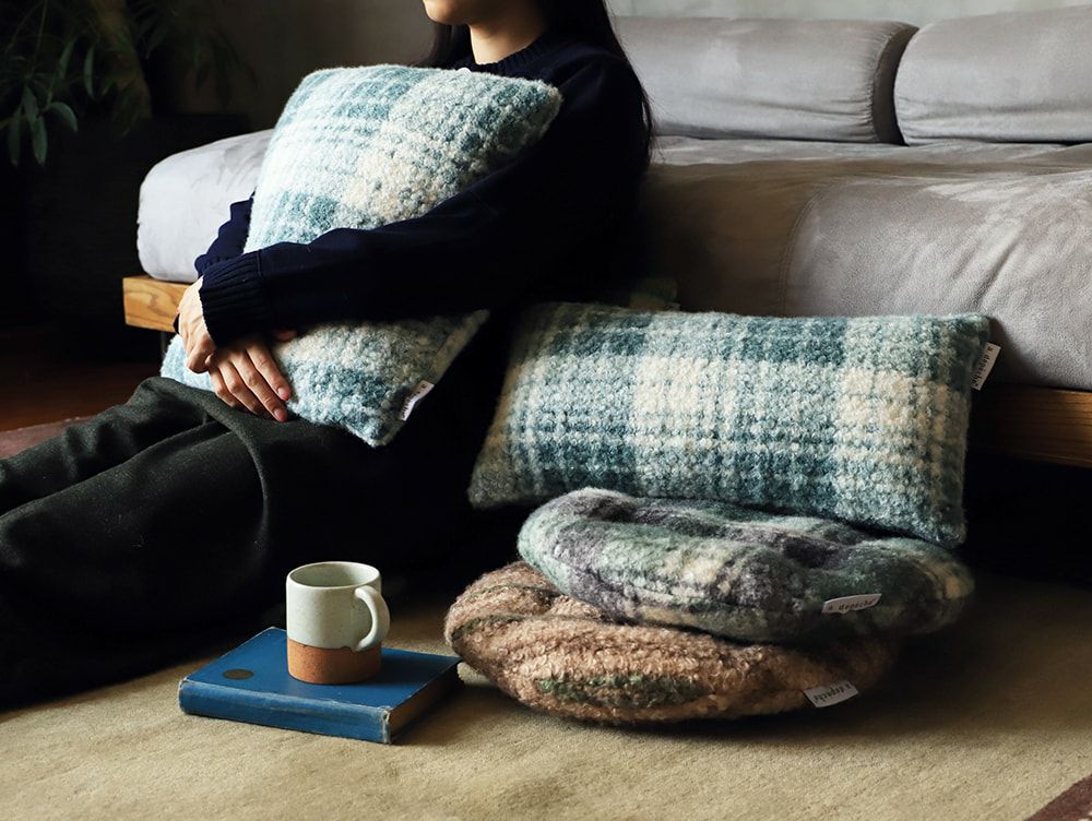 シュプリーム☆24SS Melvins メルヴィンズピロー クッション シュプリーム☆24SS Melvins メルヴィンズピロー クッション